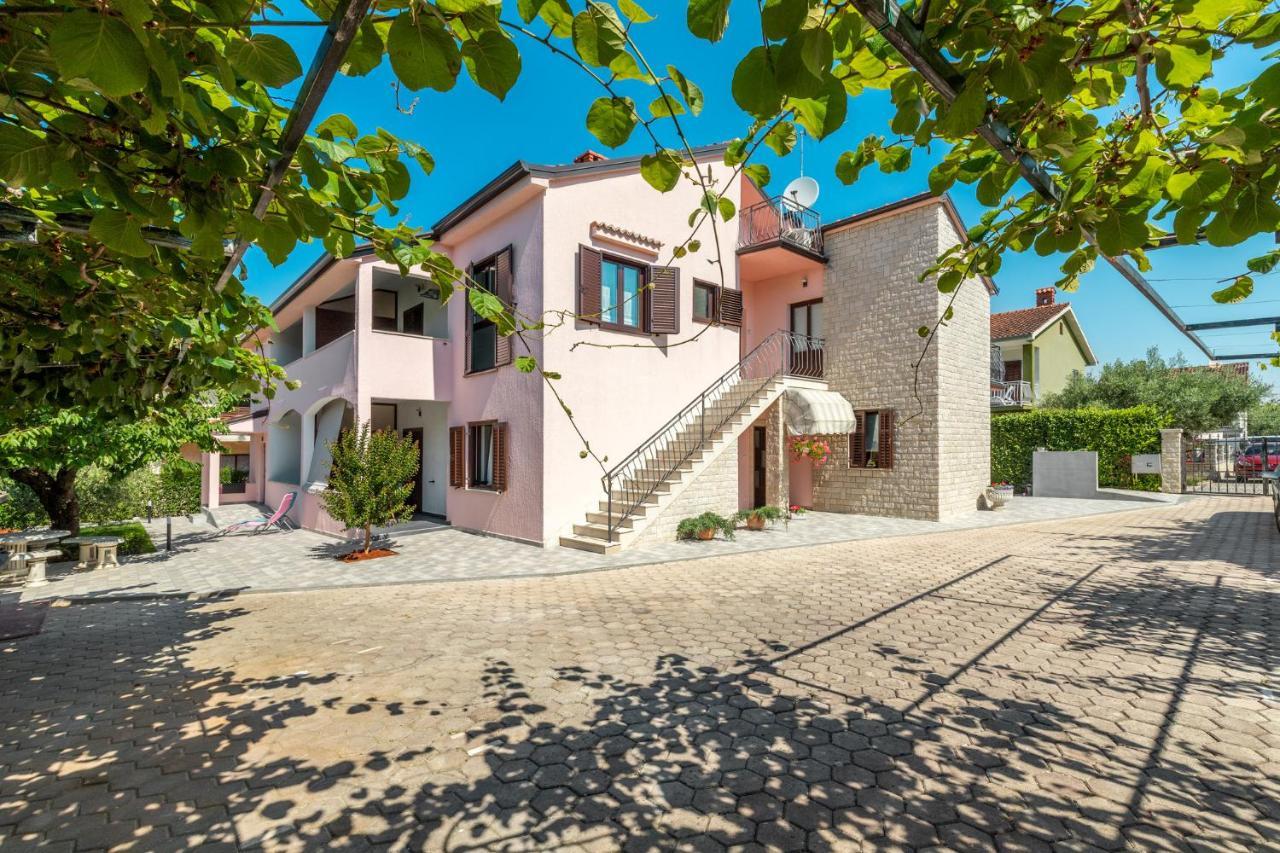 New 2020! Apartments Sanja Poreč Eksteriør bilde