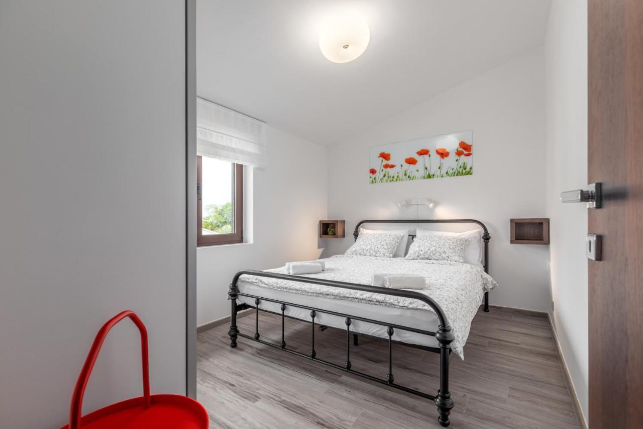 New 2020! Apartments Sanja Poreč Eksteriør bilde